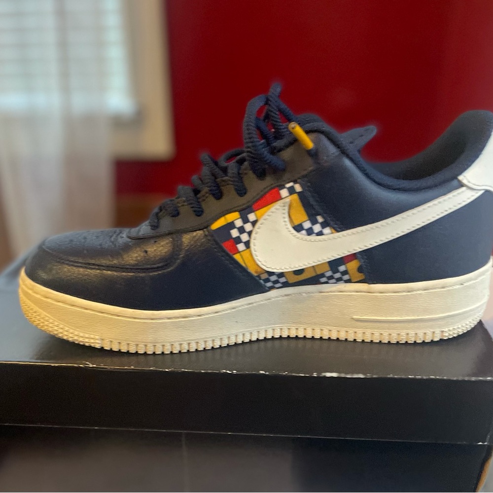 Nike men
